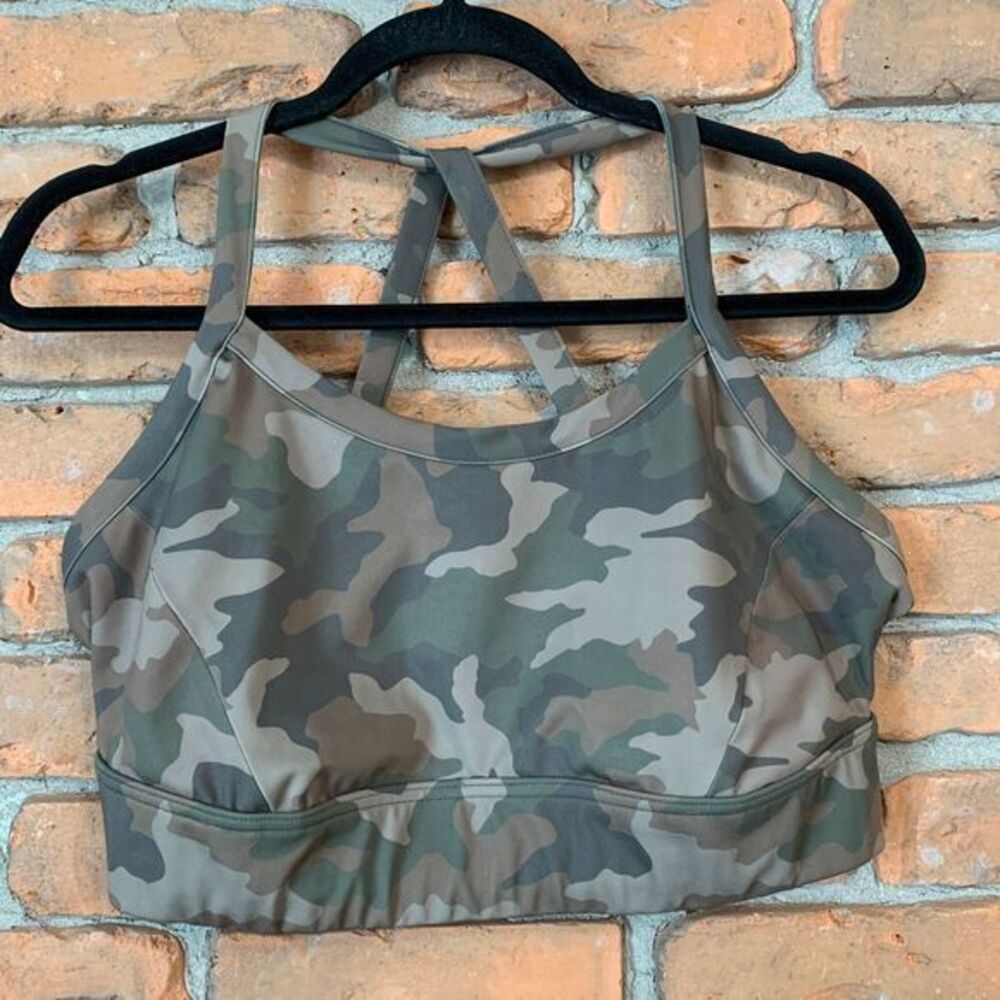 JustFab Womens 1X Green Camo Strappy Mesh Back Sports Bra Activewear